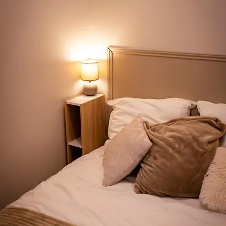 Appartement Cocon Colore En Centre-ville De Caen